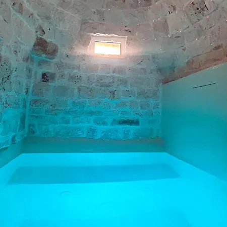 Luxury & Trullo Monte Farella Casa de Férias *