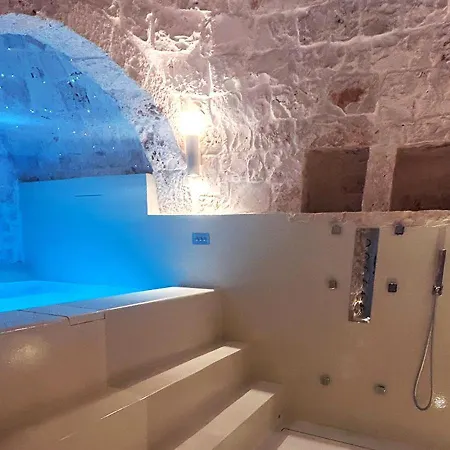 Luxury & Trullo Monte Farella Casa de Férias *