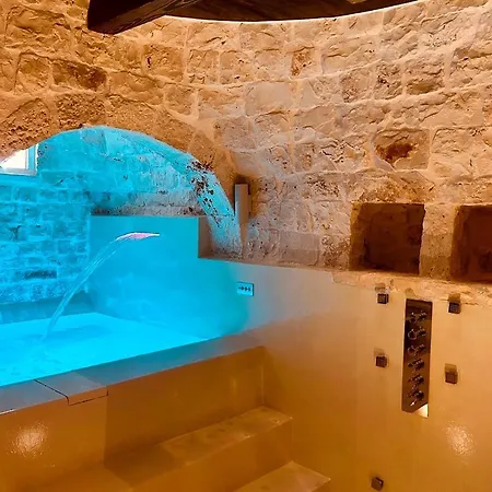 Luxury & Trullo Monte Farella *