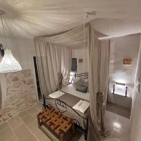 Luxury & Trullo Monte Farella * Putignano