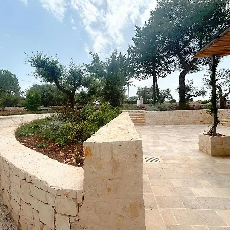 Luxury & Trullo Monte Farella * Putignano