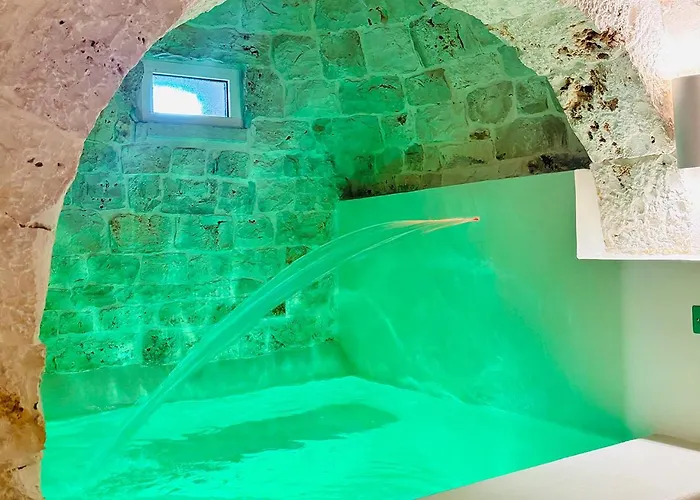 Luxury & Trullo Monte Farella Tatil Evi