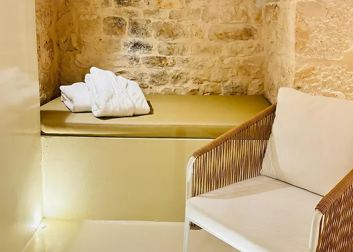 Luxury & Trullo Monte Farella Tatil Evi *